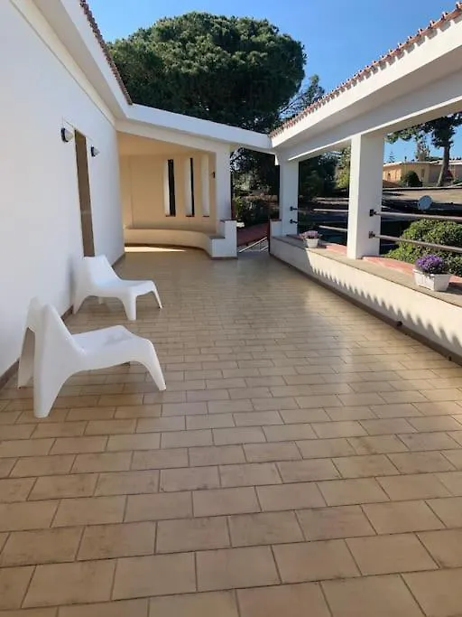 Casa Vacanze “Ficupala” Fontane Bianche Apartment