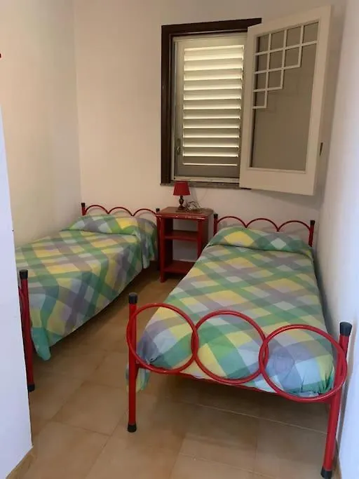 Casa Vacanze “Ficupala” Fontane Bianche 0*,